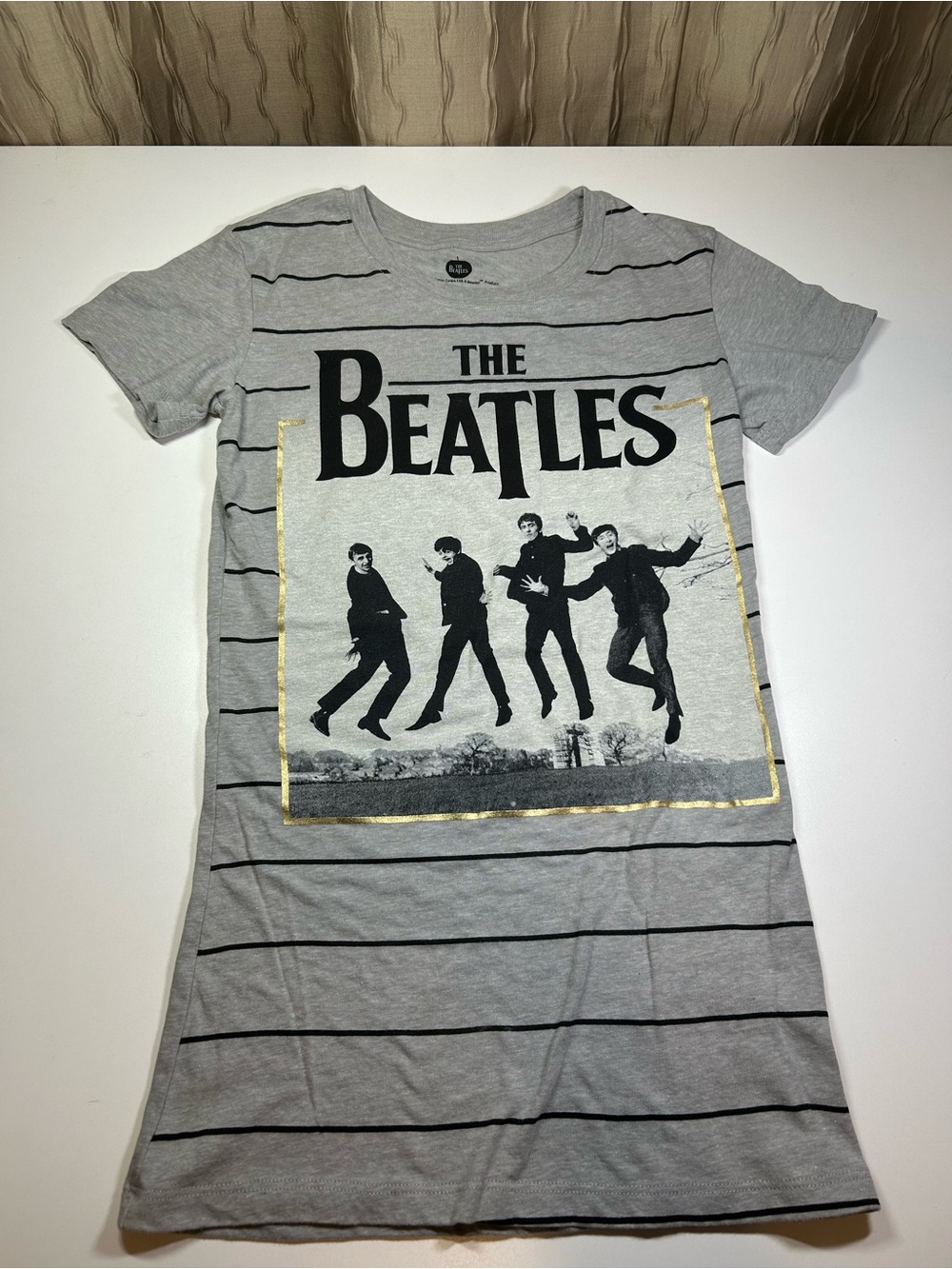 The Beatles Women's M Crew Tee Gray Gold Black Stripes Logo